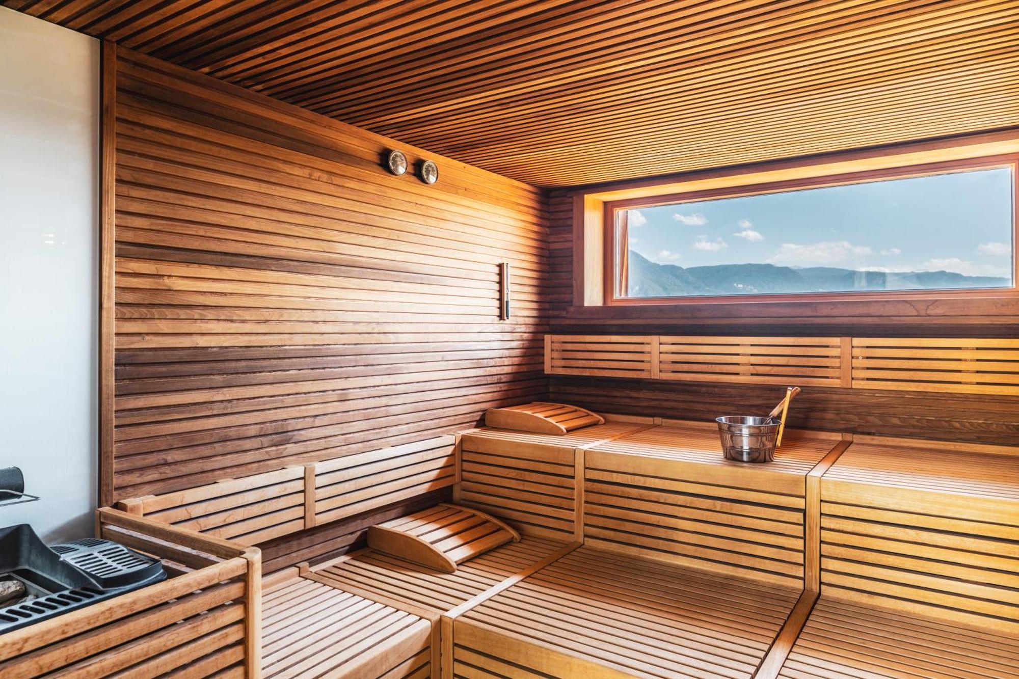 Art & Design Napura 4*