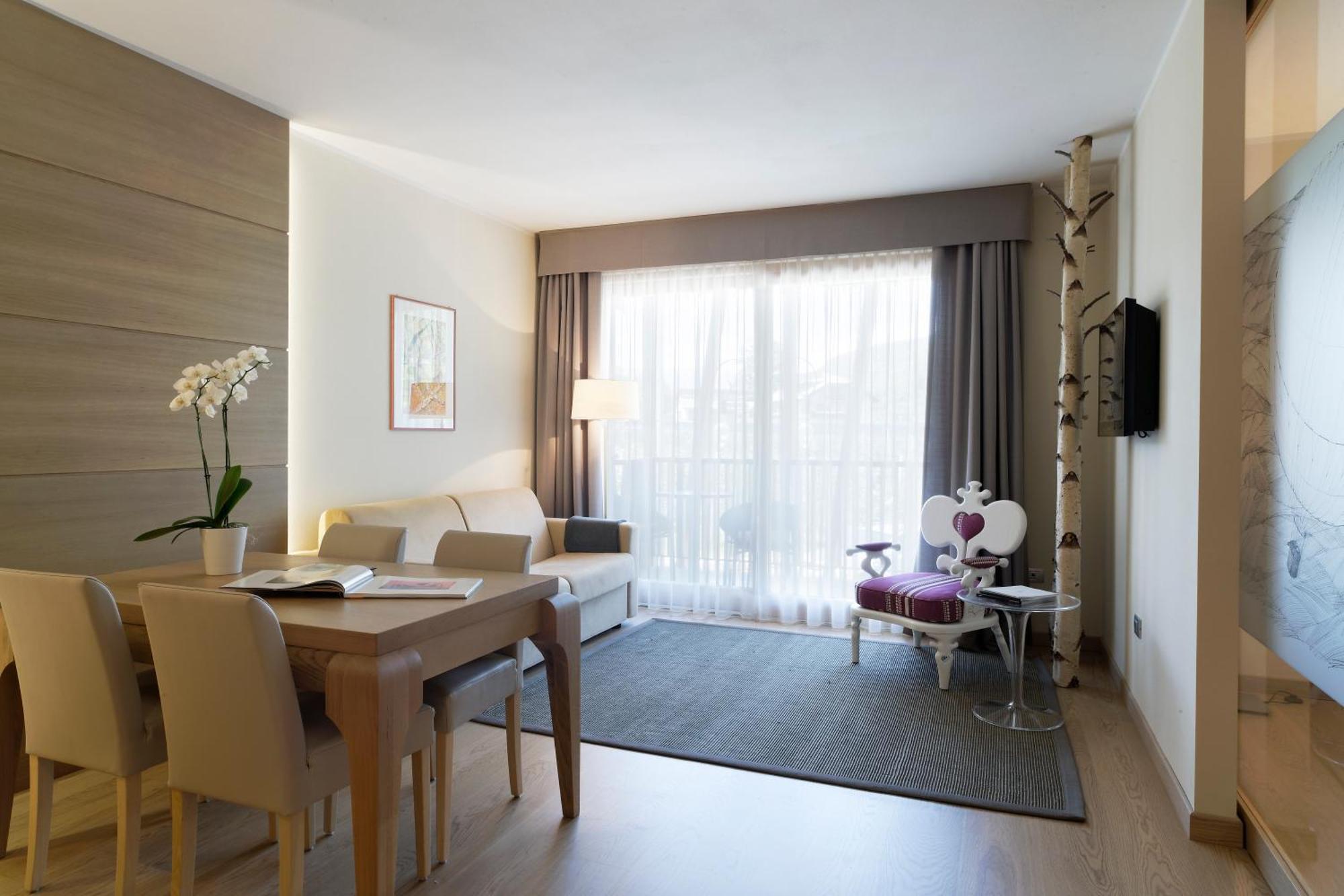 Art & Design Napura Hotel 4*